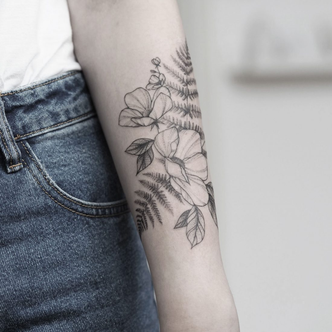floral fern fineline singleneedle tattoo